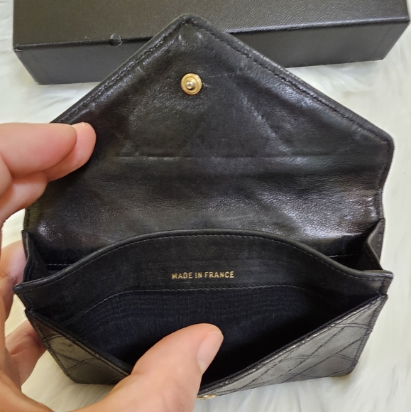 Chanel Black Diamond Stitched Leather Vintage 1989-1991 Wallet - Picture 6 of 17